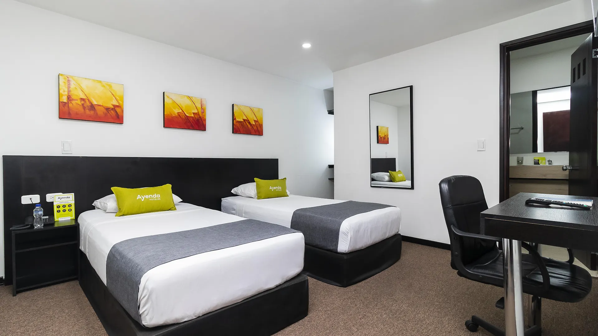 Ayenda 1063 Golden Hotel Bogotá