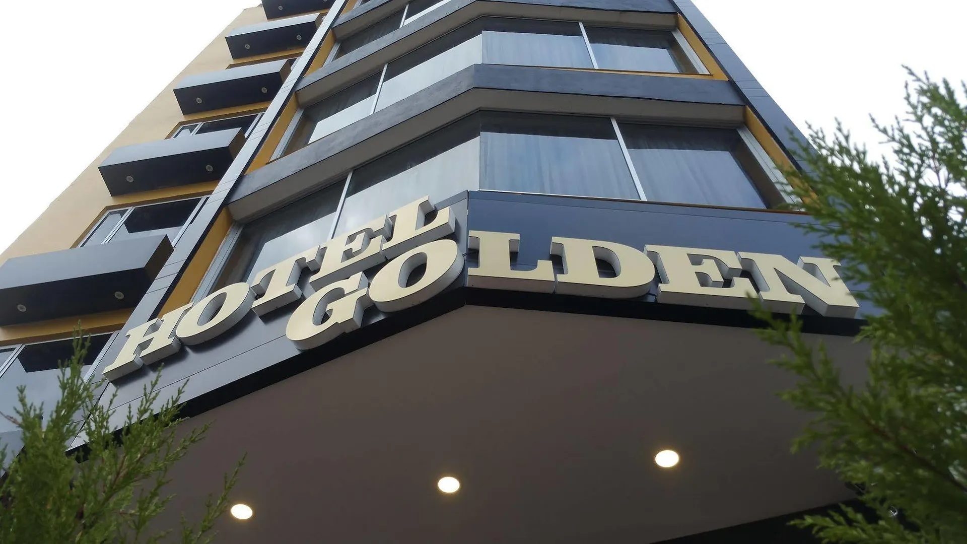 Ayenda 1063 Golden Hotel Bogotá